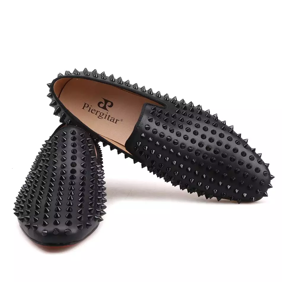 Dandelion Spikes Handmade Men Shoes Black Color Genuine Leather Moccasin