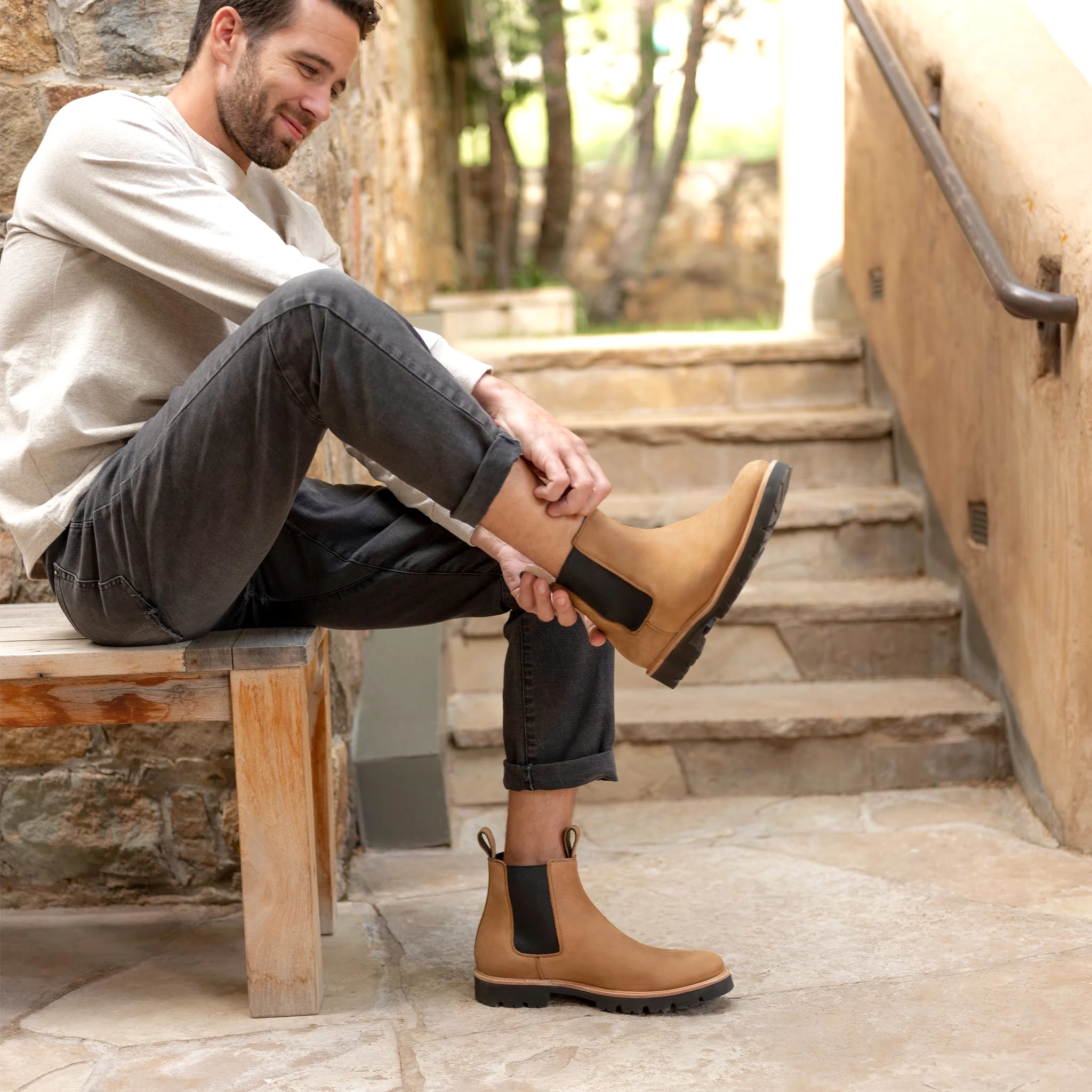 Go-To Chelsea Boot Tobacco