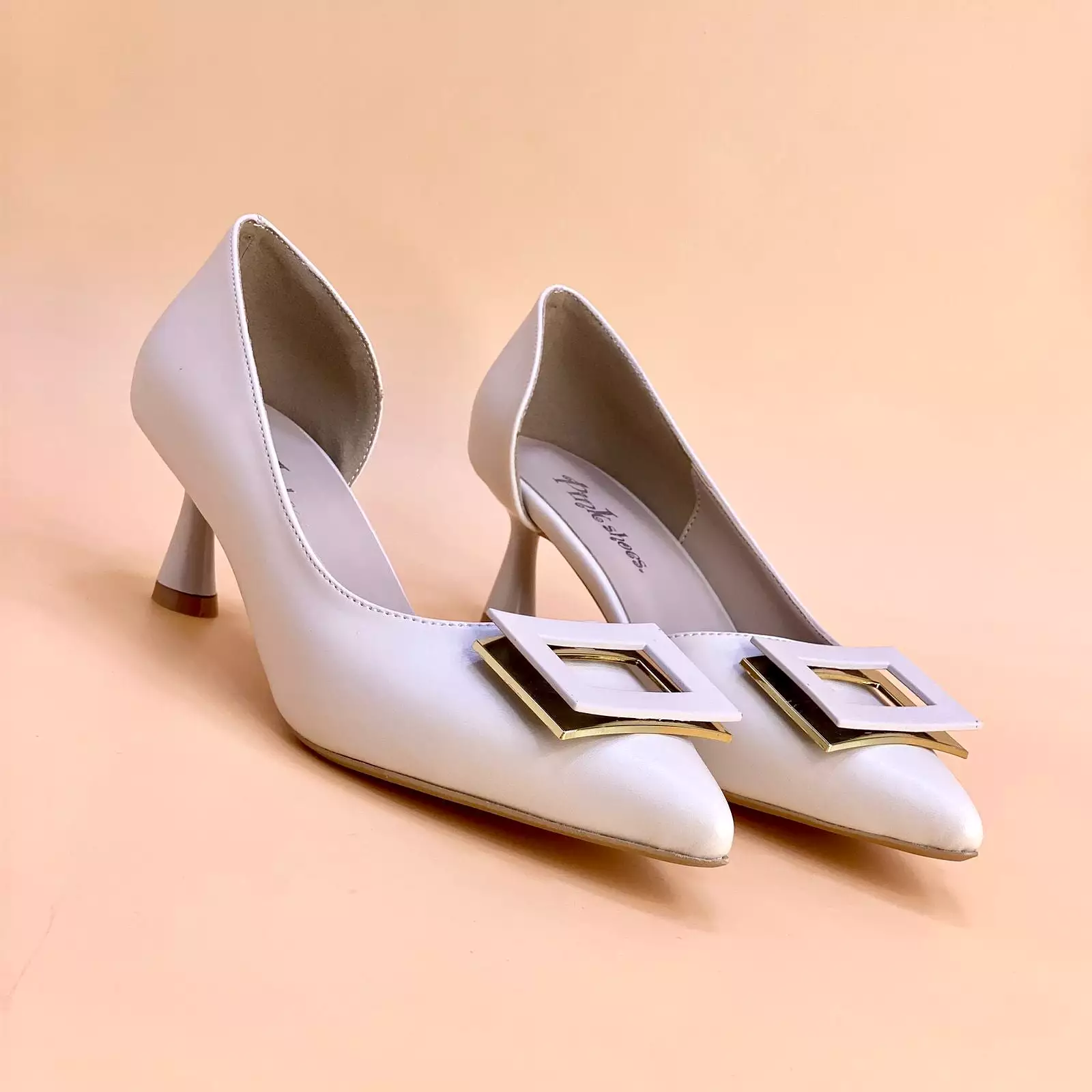 NEW ,  WOMEN SHOES HEELS W304