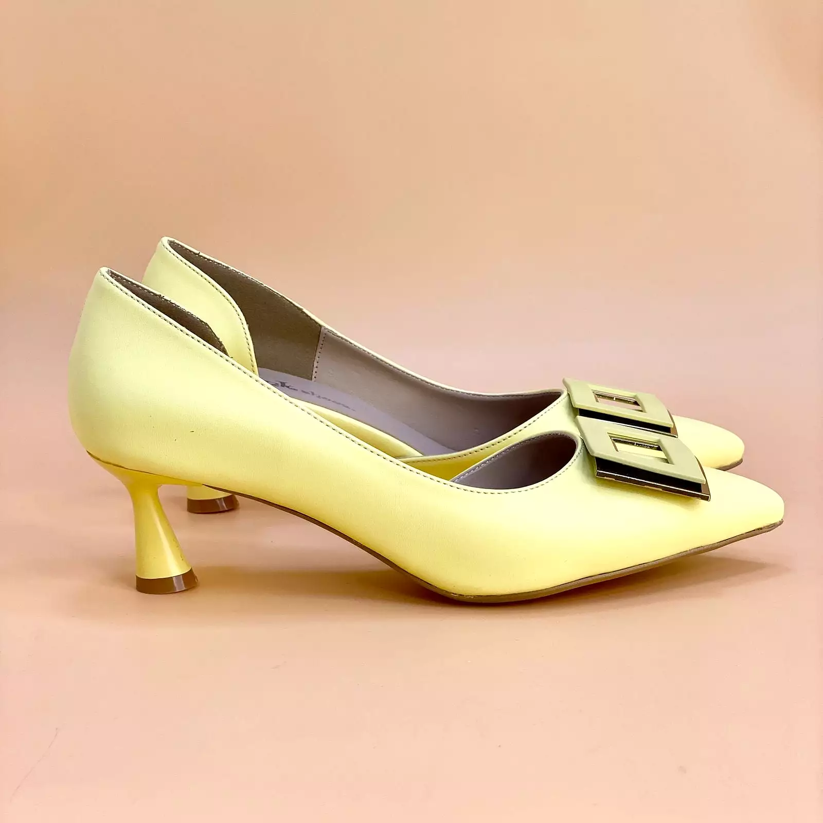 NEW ,  WOMEN SHOES HEELS W304