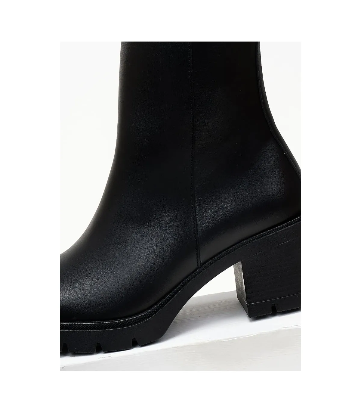 Ragazza Chunky Chelsea Leather Boots - Black 0651