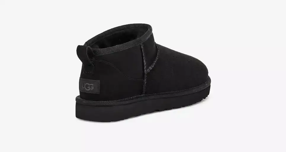 UGG Women's Classic Ultra Mini (Black)