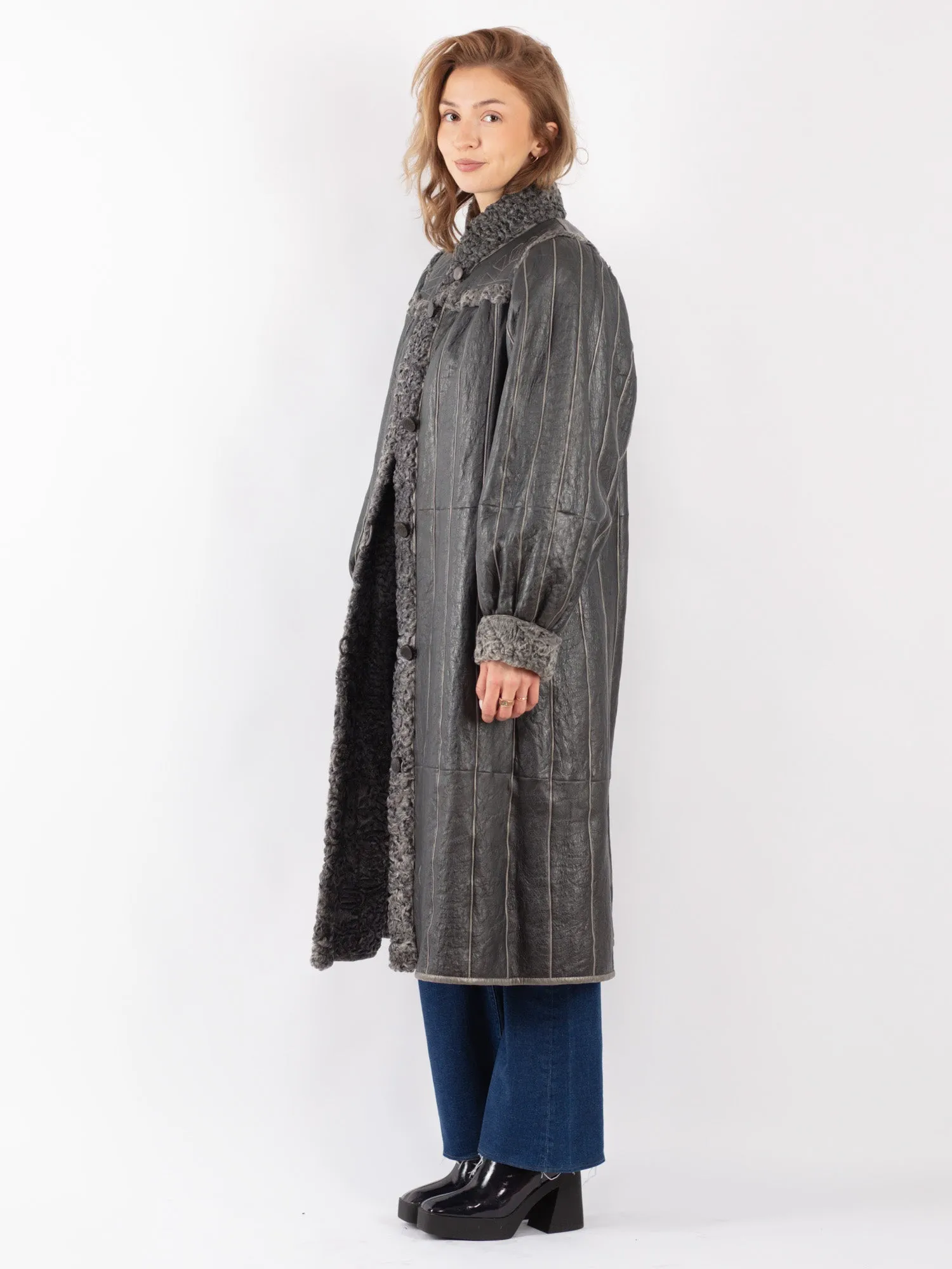 Vintage 70's Women Sheepskin Long Coat in Gray