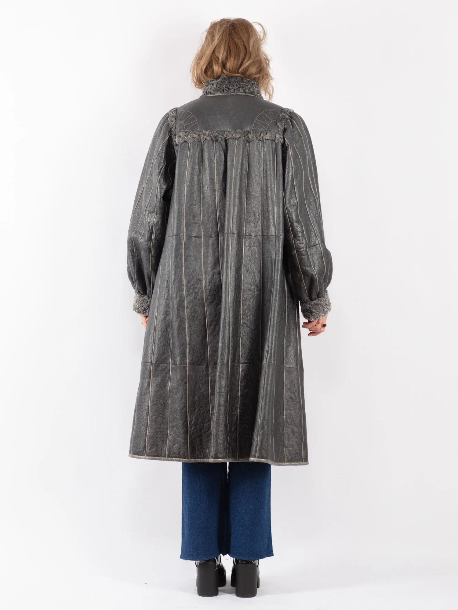 Vintage 70's Women Sheepskin Long Coat in Gray