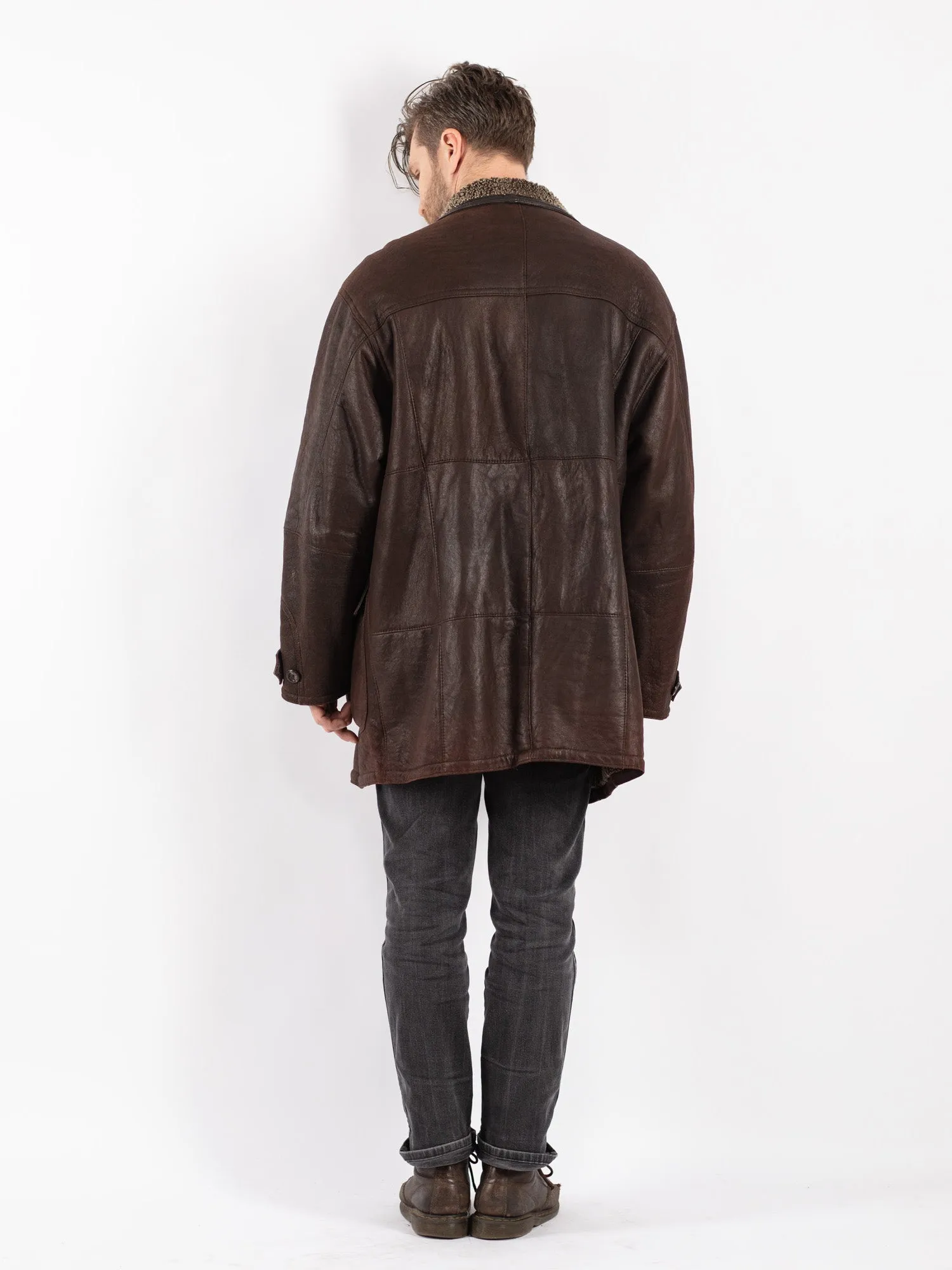 Vintage 90's Men Oversized Sheepskin Coat in Brown