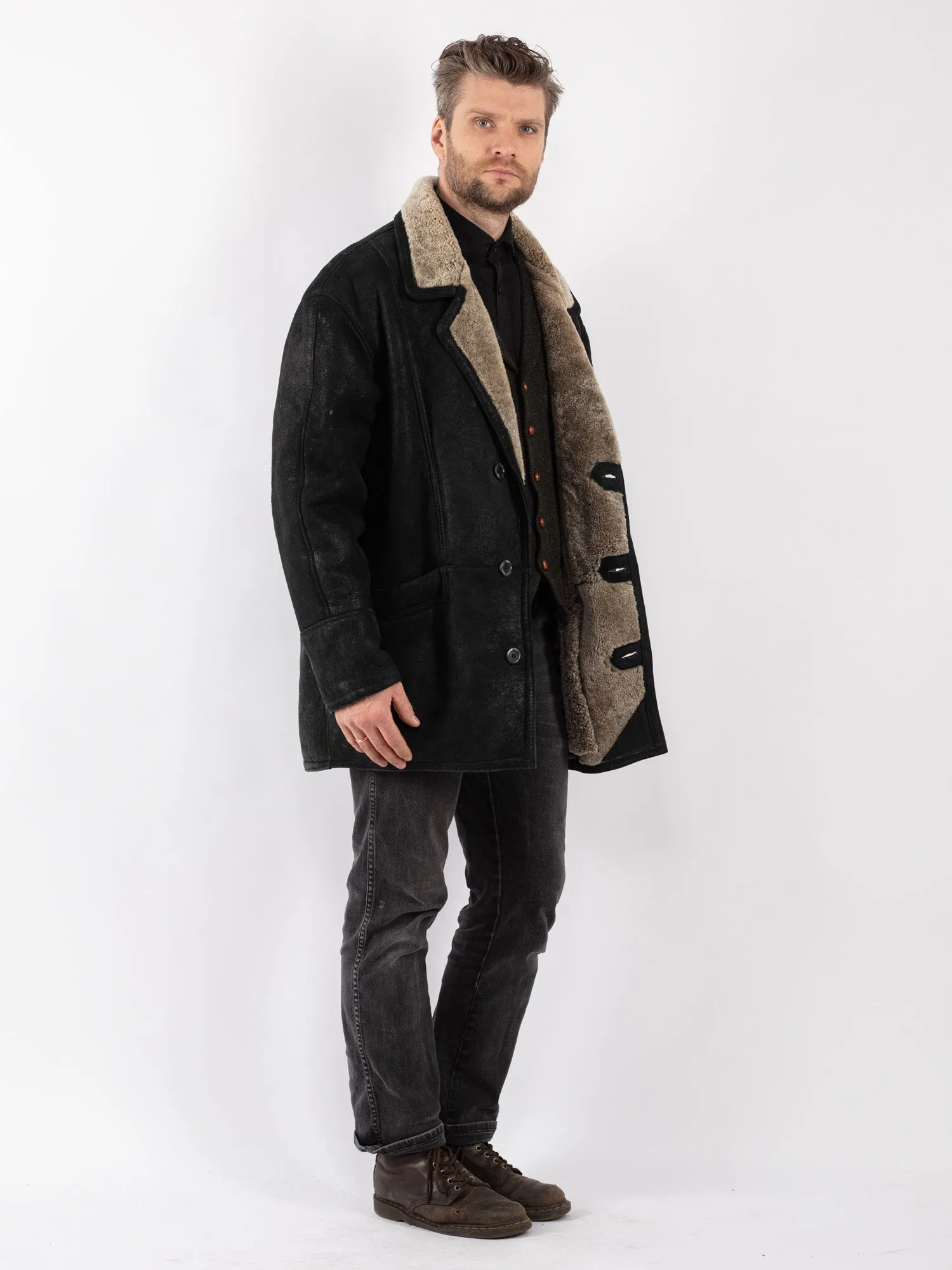 Vintage 90's Men Sheepskin Coat in Black