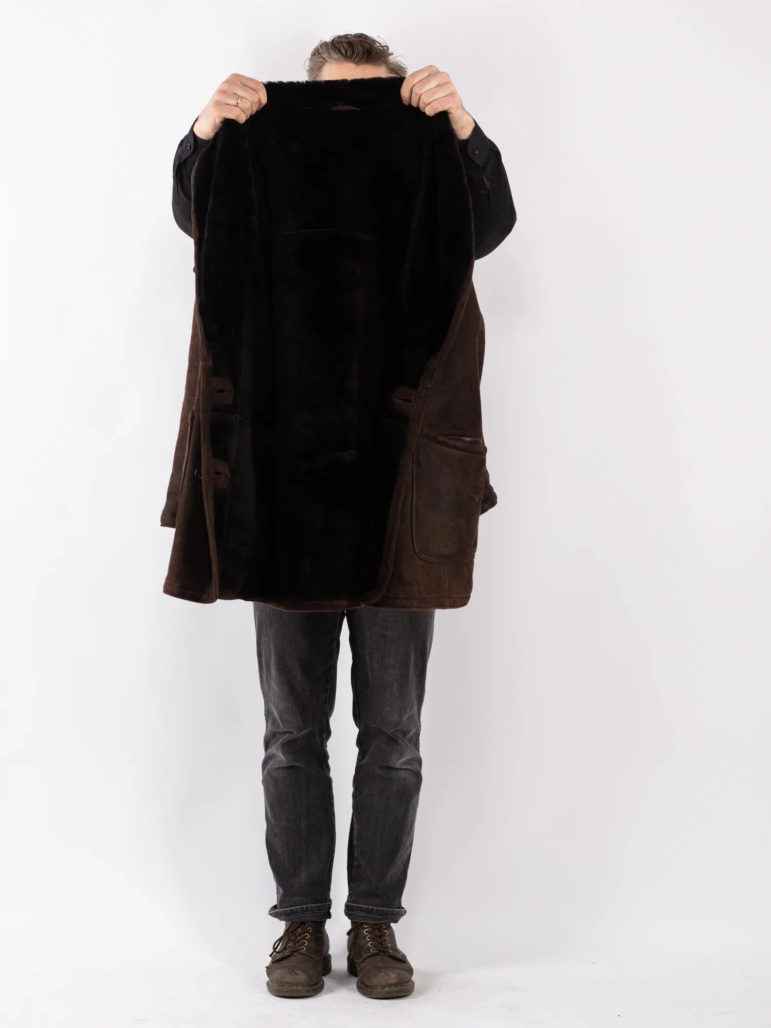 Vintage 90's Men Sheepskin Coat in Brown