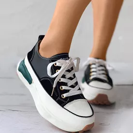 Women's Eyelet Lace-up Casual Muffin Sneakers