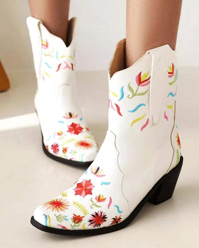 Women's Fashion Floral Embroidery Chunky Heel Cowboy Boots